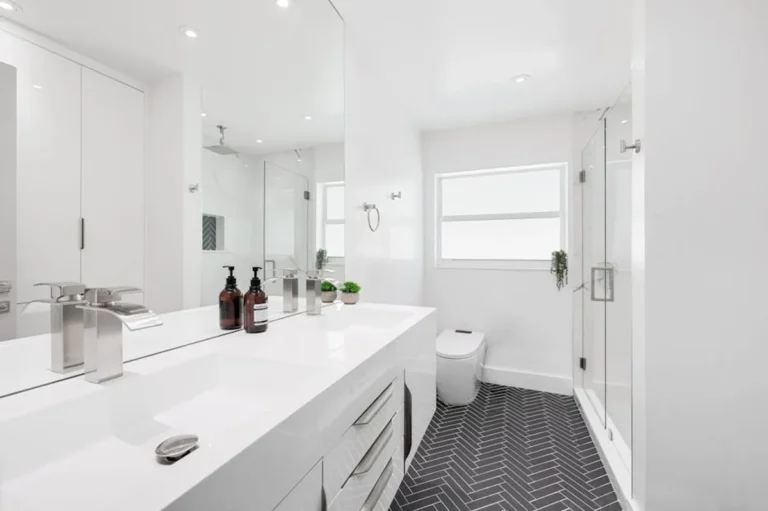 Best Bathroom Remodels Ideas for Small Homes