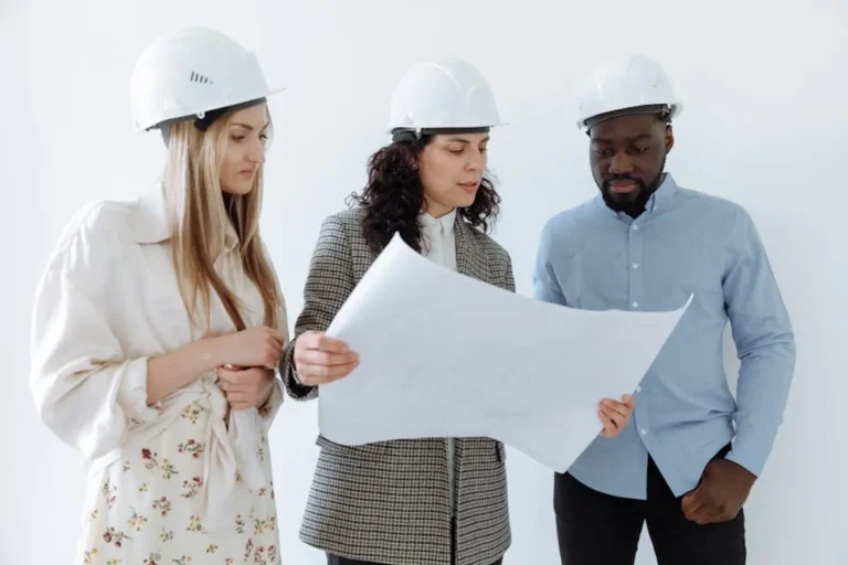 How to Plan Contractor Questions Without Overspending